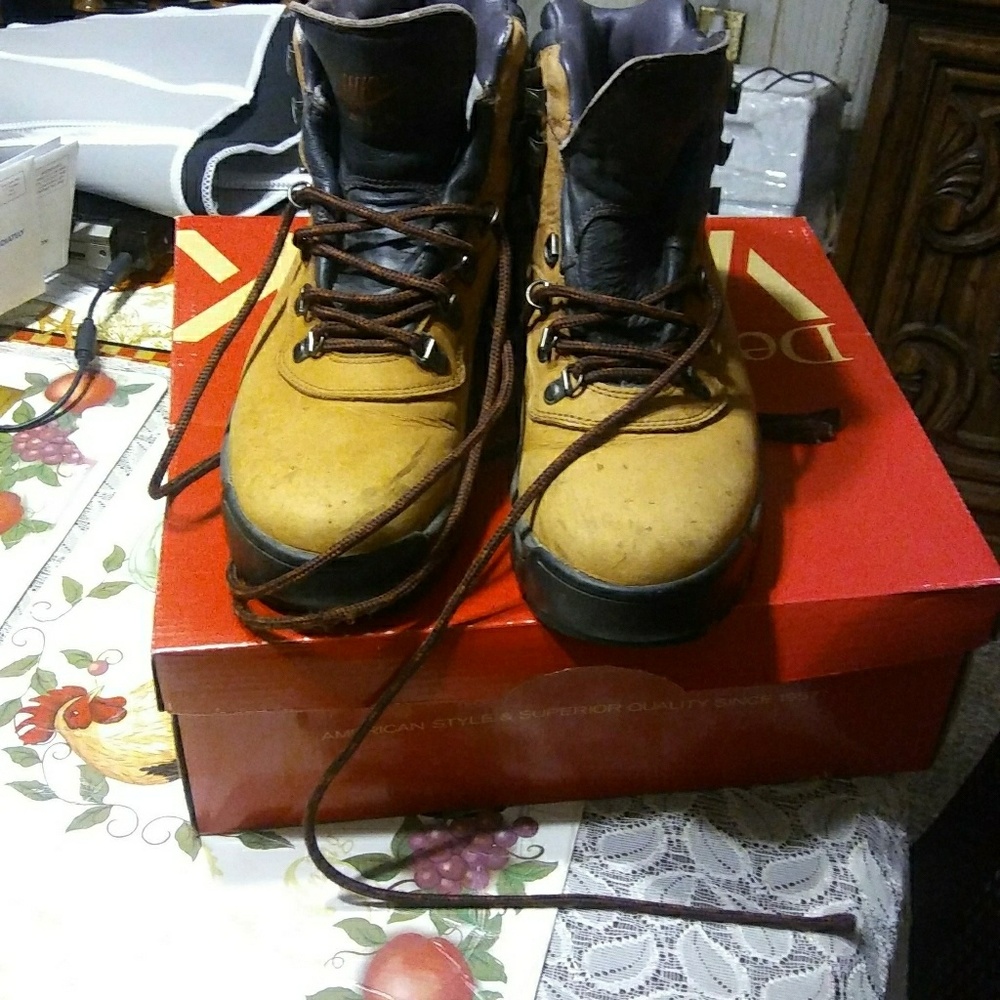Nike hiking boots